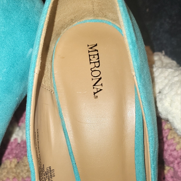 Merona Women's Blue Peep Toe Heels - Picture 4 of 6